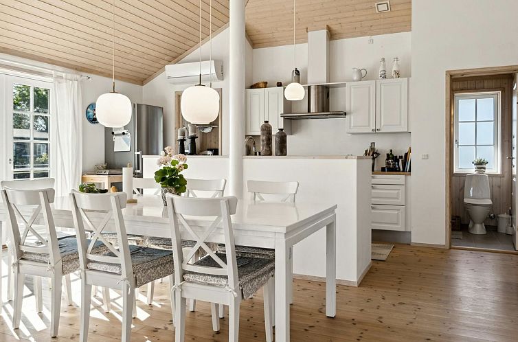 Vakantiehuis "Dietke" - 85m from the sea