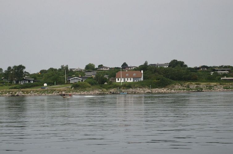 Vakantiehuis "Arton" - 300m from the sea