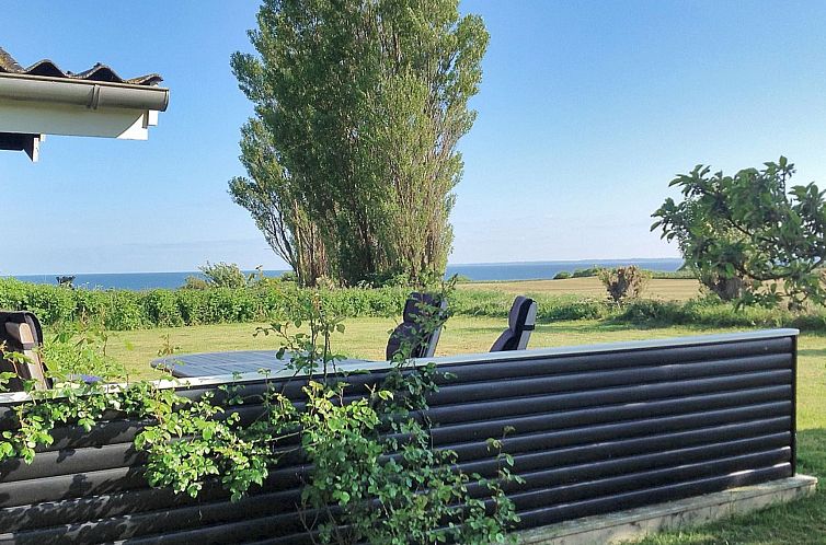 Vakantiehuis "Bibi" - 200m from the sea