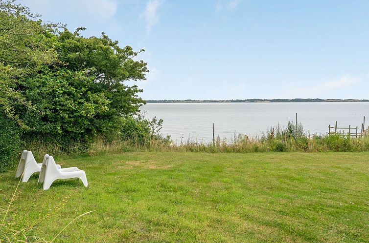 Vakantiehuis "Sissela" - 5m from the sea