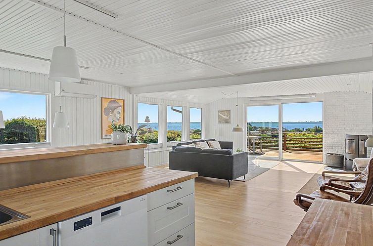 Vakantiehuis "Teofan" - 325m from the sea