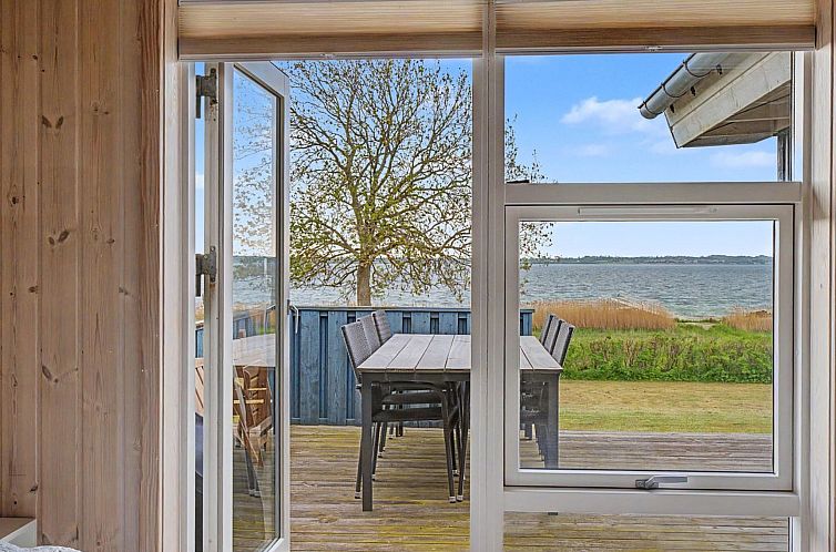 Vakantiehuis "Imelda" - 75m from the sea