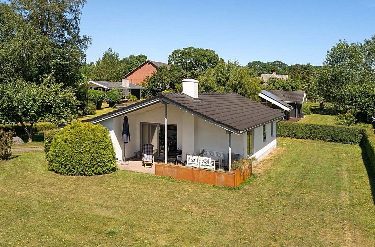 Vakantiehuis "Ilppo" - 200m from the sea