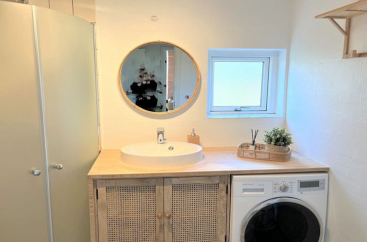 Vakantiehuis "Ilppo" - 200m from the sea