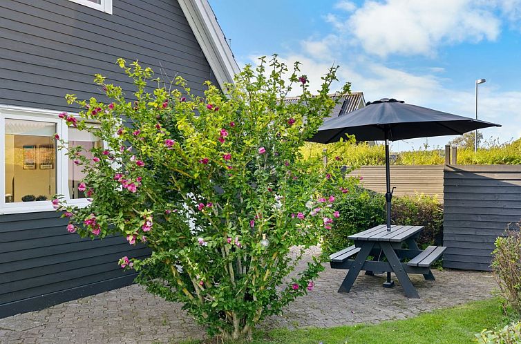 Vakantiehuis "Begitte" - 200m from the sea