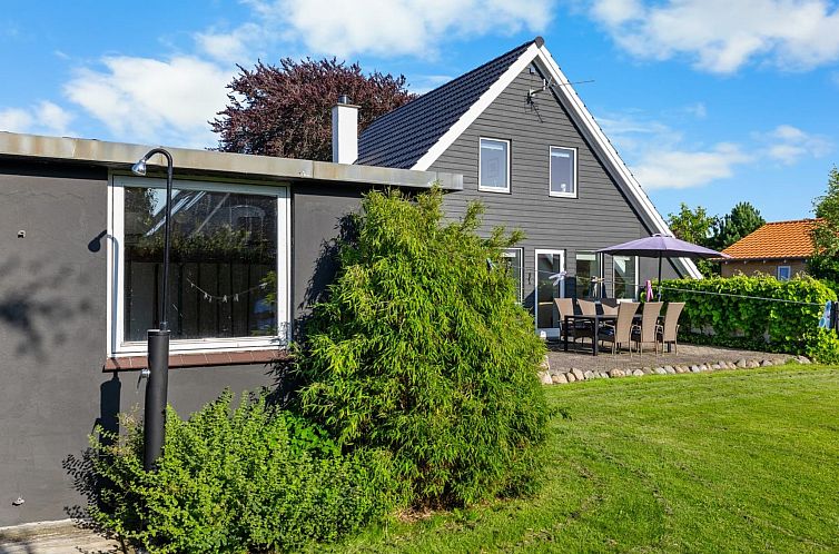 Vakantiehuis "Begitte" - 200m from the sea