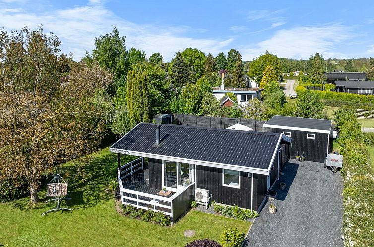 Vakantiehuis "Bjart" - 150m from the sea