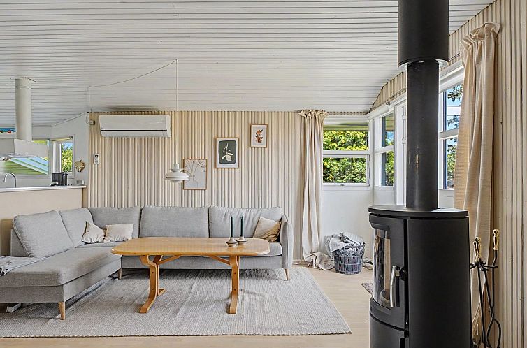 Vakantiehuis "Helwigh" - 330m from the sea