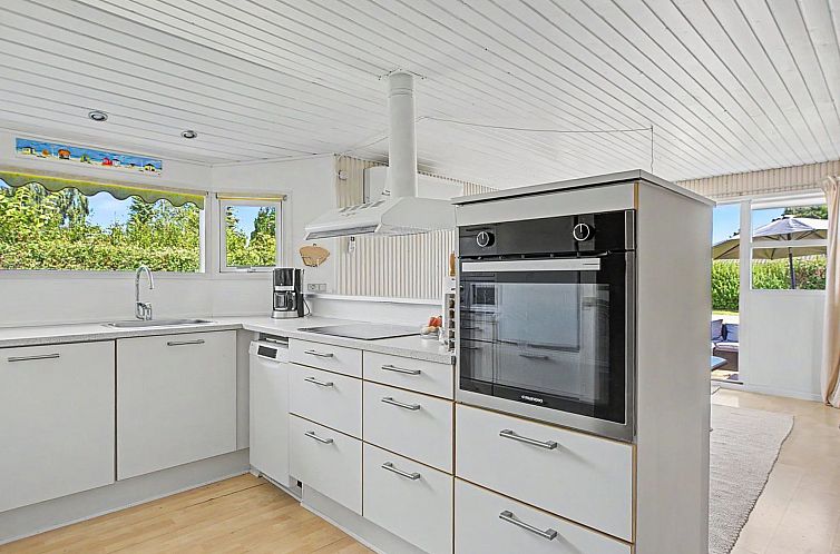 Vakantiehuis "Helwigh" - 330m from the sea