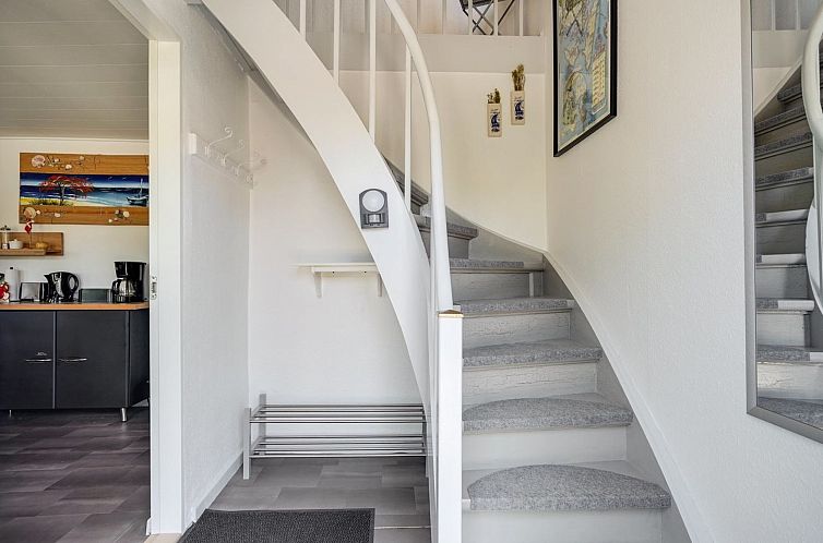 Vakantiehuis "Evje" - 250m from the sea