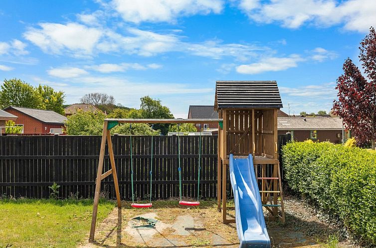 Vakantiehuis "Romy" - 450m from the sea