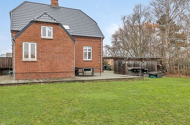 Vakantiehuis "Hanni" - 600m from the sea