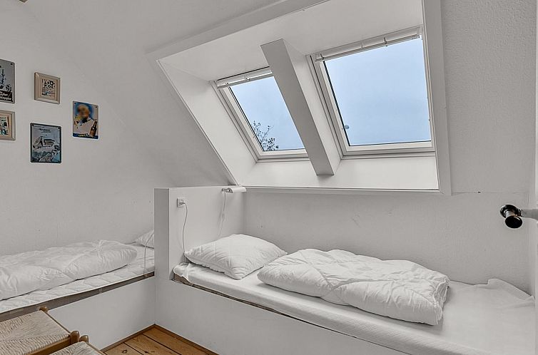 Vakantiehuis "Hanni" - 600m from the sea