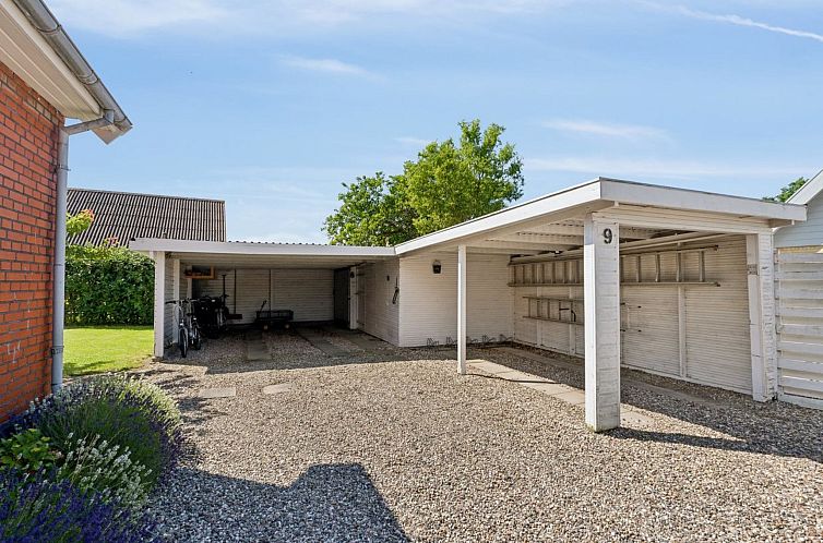 Vakantiehuis "Deljan" - 200m from the sea