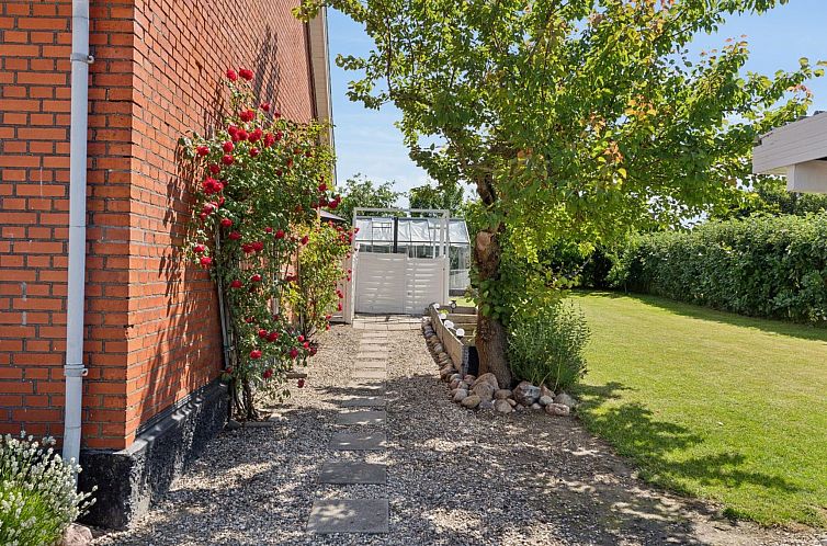 Vakantiehuis "Deljan" - 200m from the sea