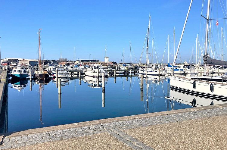 Vakantiehuis "Asmund" - 150m from the sea