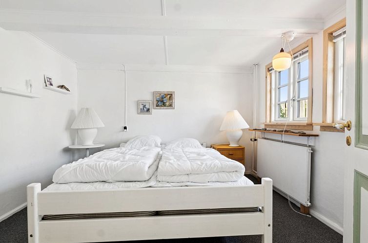 Vakantiehuis "Asmund" - 150m from the sea
