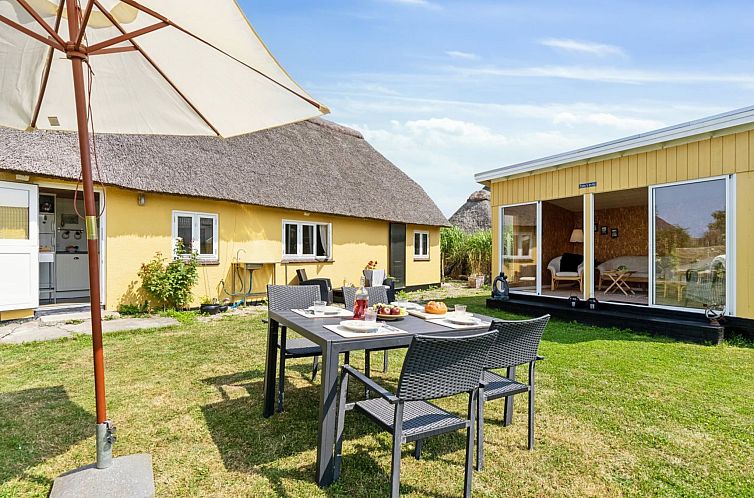 Vakantiehuis "Asmund" - 150m from the sea