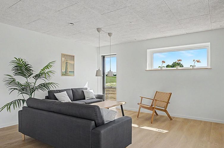 Vakantiehuis "Iolani" - 2.2km from the sea