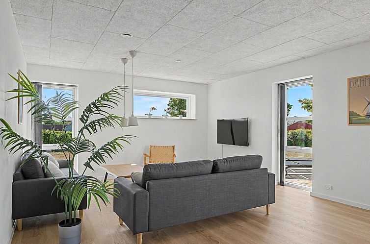 Vakantiehuis "Iolani" - 2.2km from the sea
