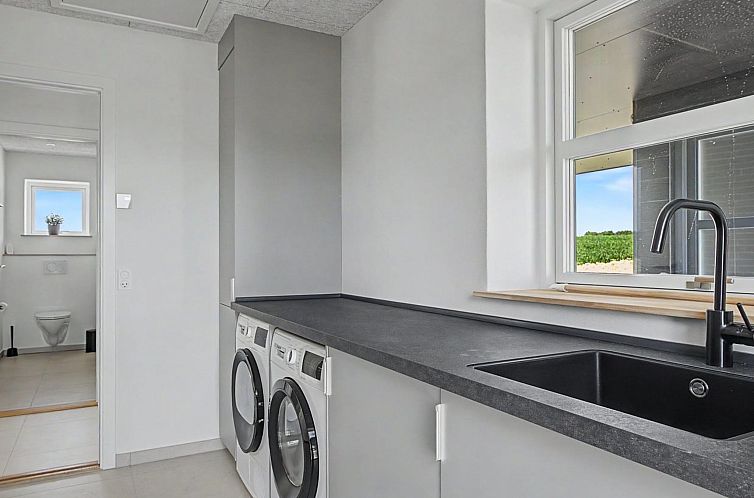 Vakantiehuis "Iolani" - 2.2km from the sea