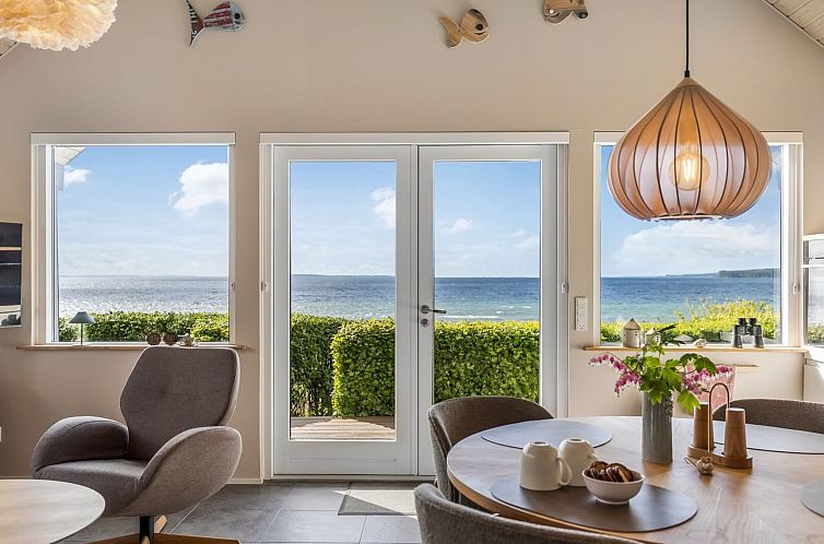 Vakantiehuis "Femija" - 50m from the sea