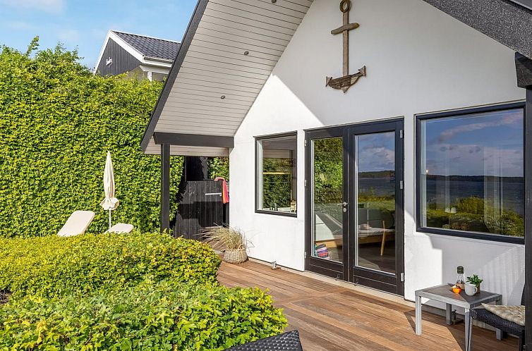 Vakantiehuis "Femija" - 50m from the sea