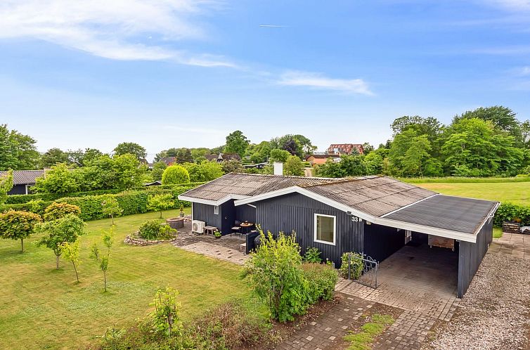 Vakantiehuis "Eweline" - 400m from the sea