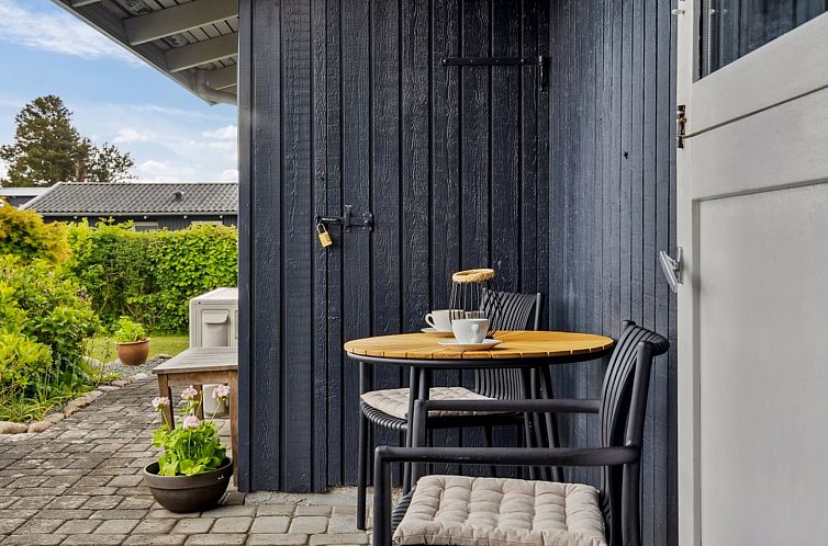 Vakantiehuis "Eweline" - 400m from the sea