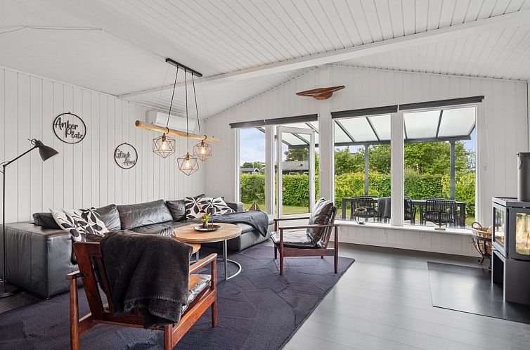 Vakantiehuis "Eweline" - 400m from the sea