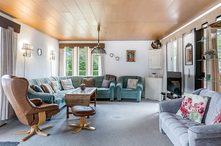 Vakantiehuis "Eweline" - 400m from the sea