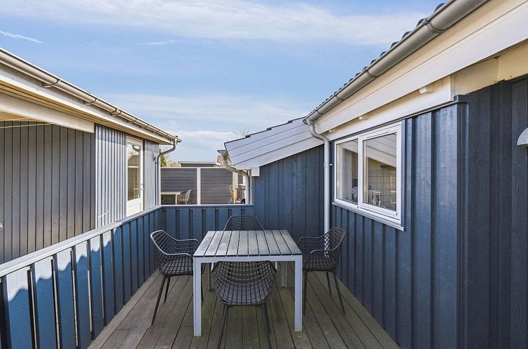 Vakantiehuis "Annegret" - 200m from the sea