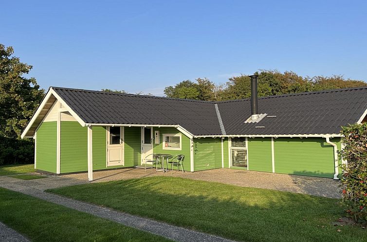 Vakantiehuis "Esther" - 500m from the sea