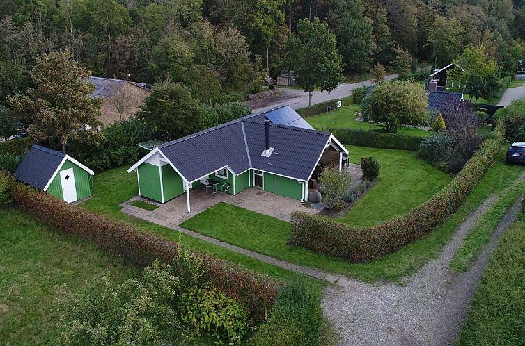 Vakantiehuis "Esther" - 500m from the sea