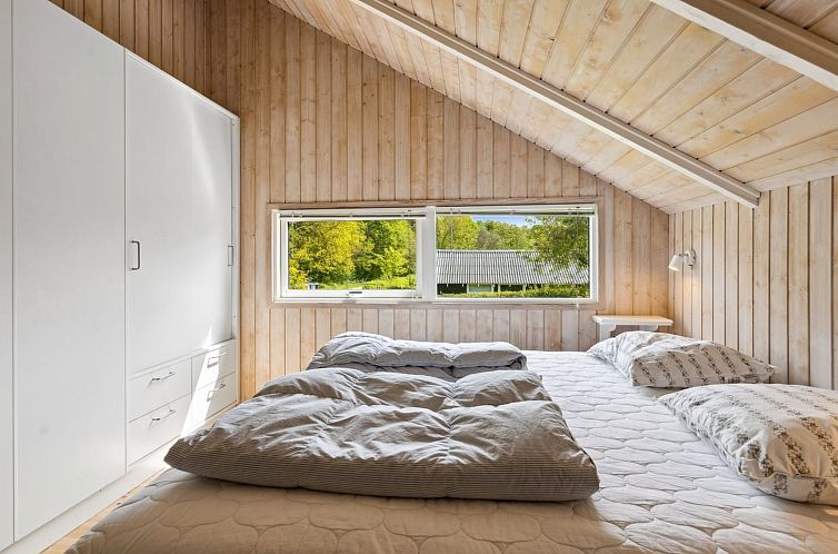 Vakantiehuis "Esther" - 500m from the sea