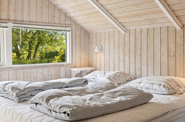 Vakantiehuis "Esther" - 500m from the sea