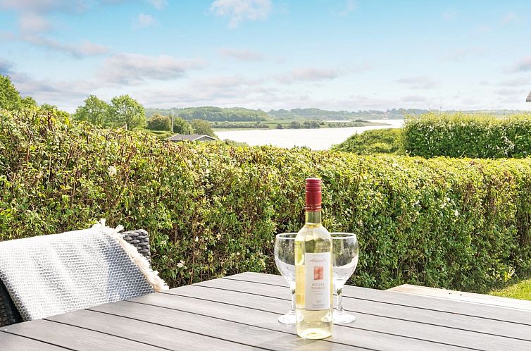 Vakantiehuis "Ølwir" - 400m to the fjord