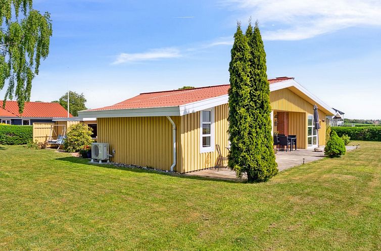 Vakantiehuis "Erin" - 200m from the sea