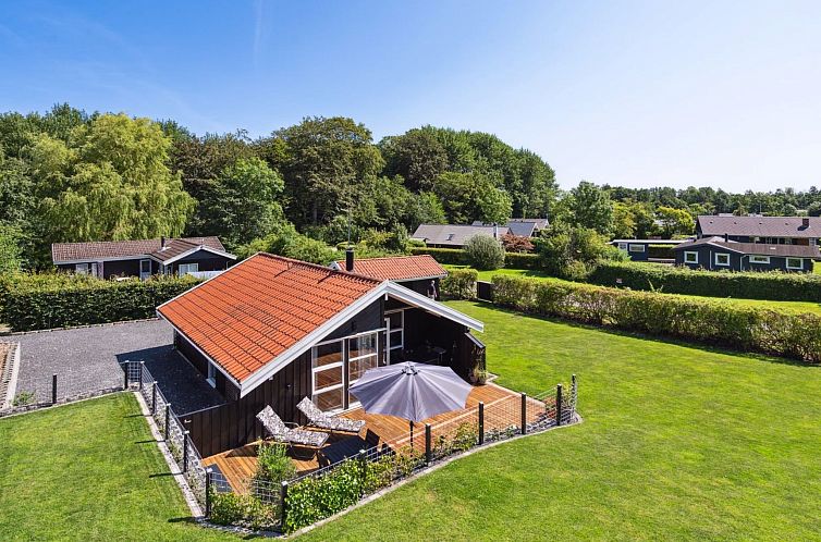 Vakantiehuis "Erin" - 200m from the sea