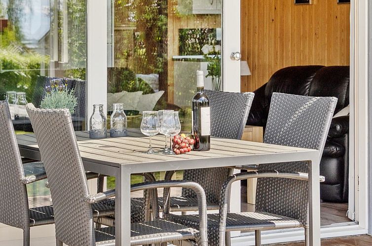 Vakantiehuis "Denahi" - 400m to the fjord