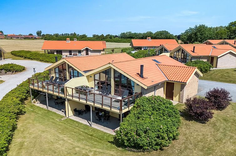 Vakantiehuis "Roar" - 500m from the sea
