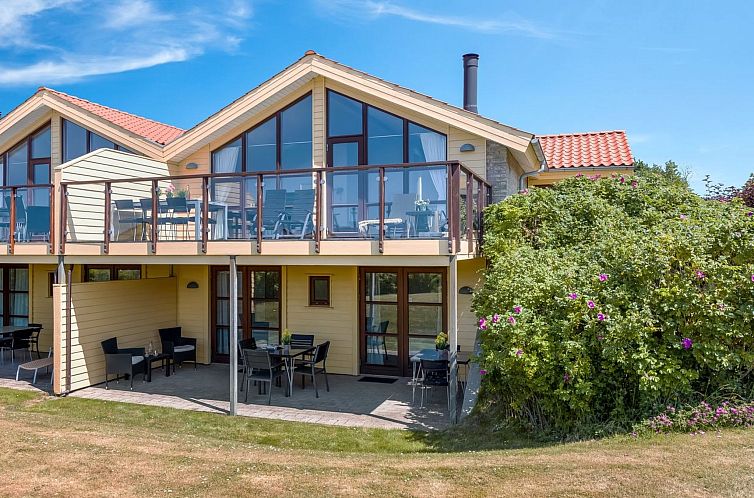 Vakantiehuis "Roar" - 500m from the sea