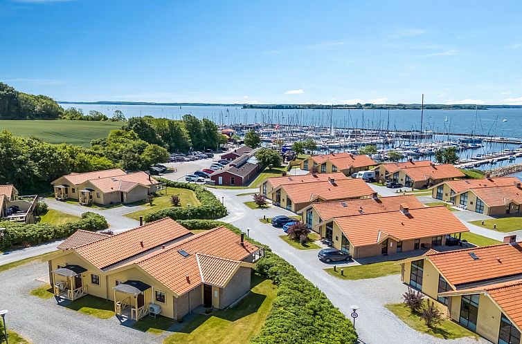 Vakantiehuis "Roar" - 500m from the sea
