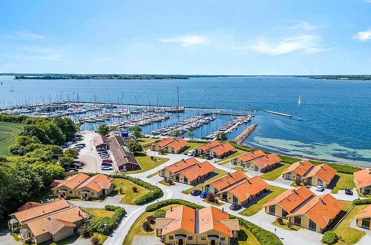 Vakantiehuis "Roar" - 500m from the sea
