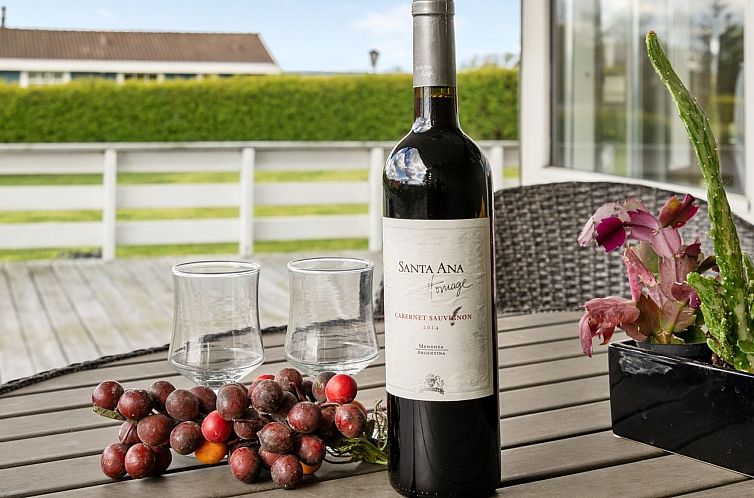 Vakantiehuis "Guldborg" - 400m to the fjord