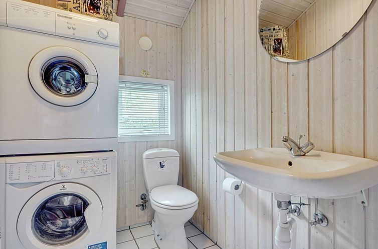 Vakantiehuis "Guldborg" - 400m to the fjord