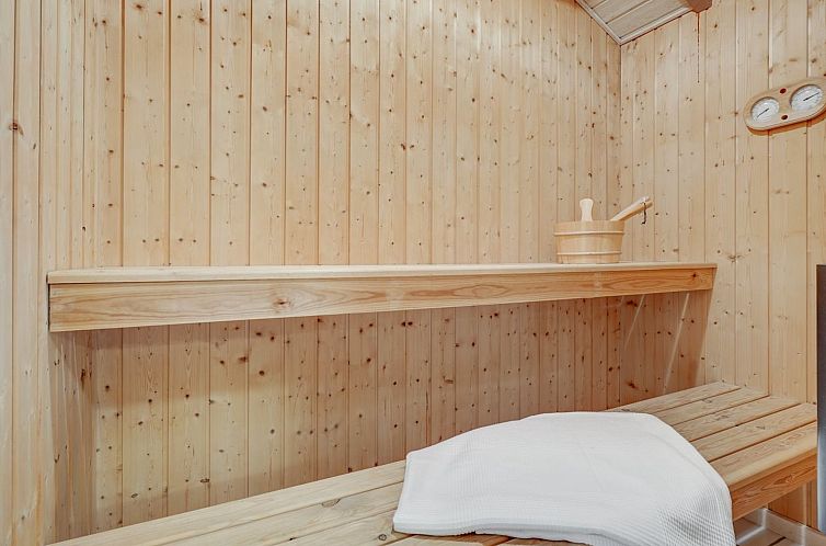 Vakantiehuis "Guldborg" - 400m to the fjord