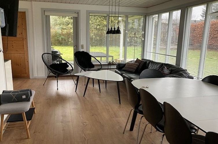 Vakantiehuis "Luise" - 800m from the sea