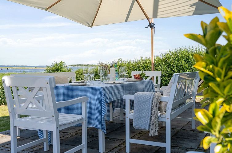 Vakantiehuis "Devis" - 75m from the sea