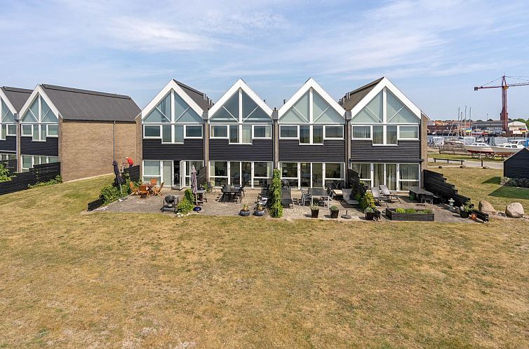 Appartement "Lucjan" - 50m from the sea